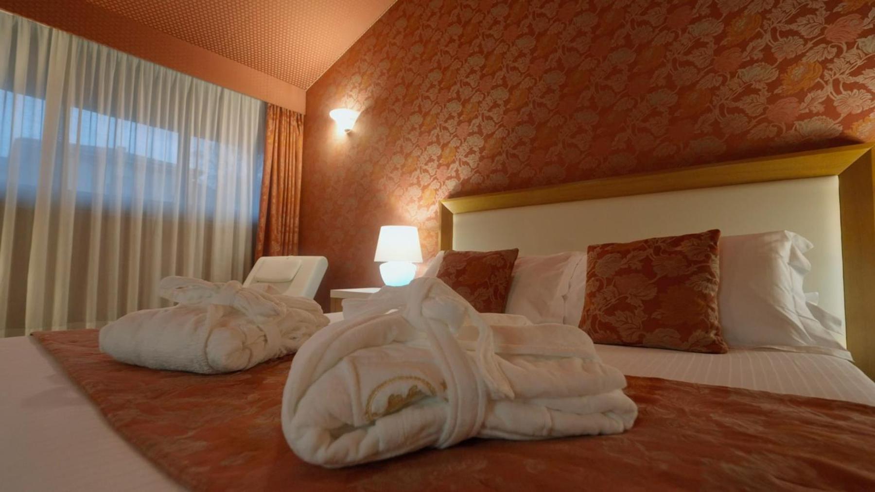 Hotel Motel Visconteo Binasco Esterno foto