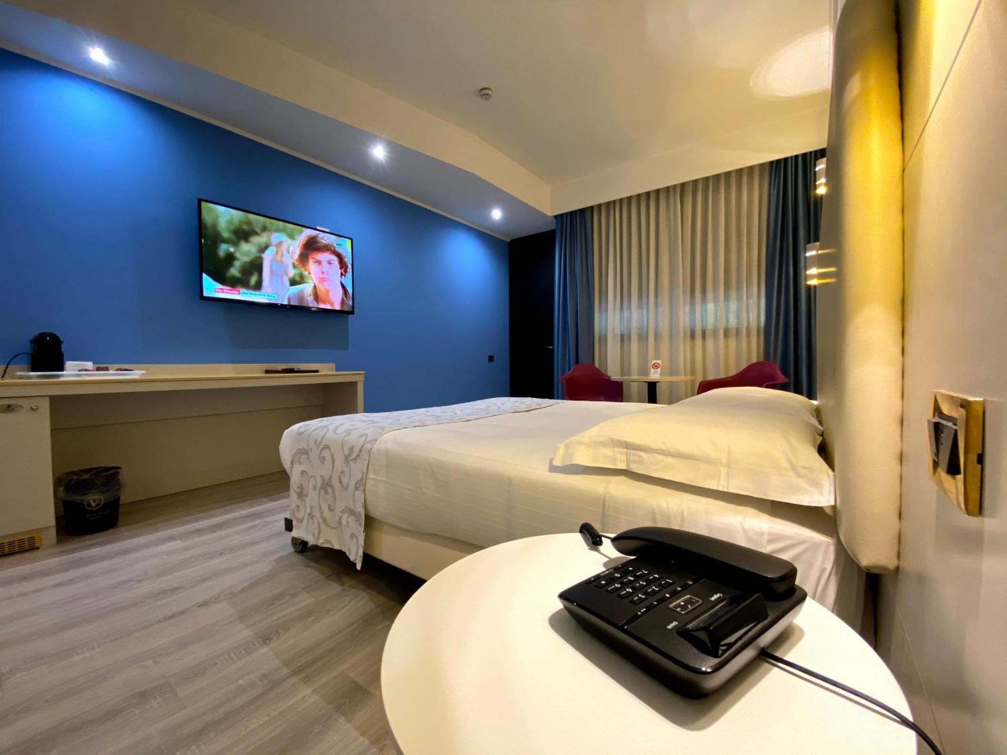 Hotel Motel Visconteo Binasco Esterno foto